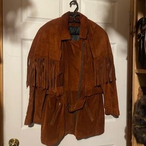 Removable cape suede fringe coat